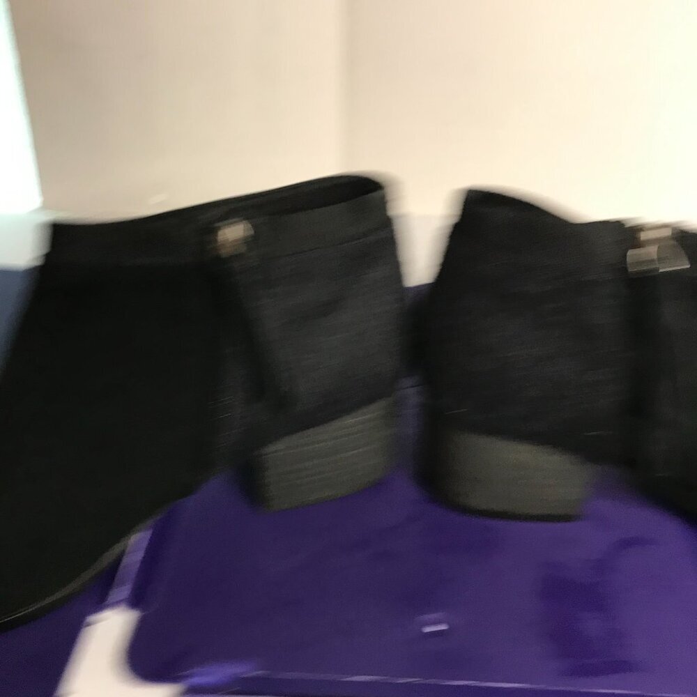 TOMS DESERT WOMENS ANKLE BOOTS SUEDE SIZE 9.5 - Picture 2 of 8